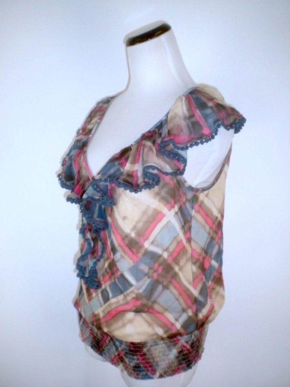 CATWALK TO SIDEWALK Chiffon TOP  red blue plaid L ruffles plaid sleeveless